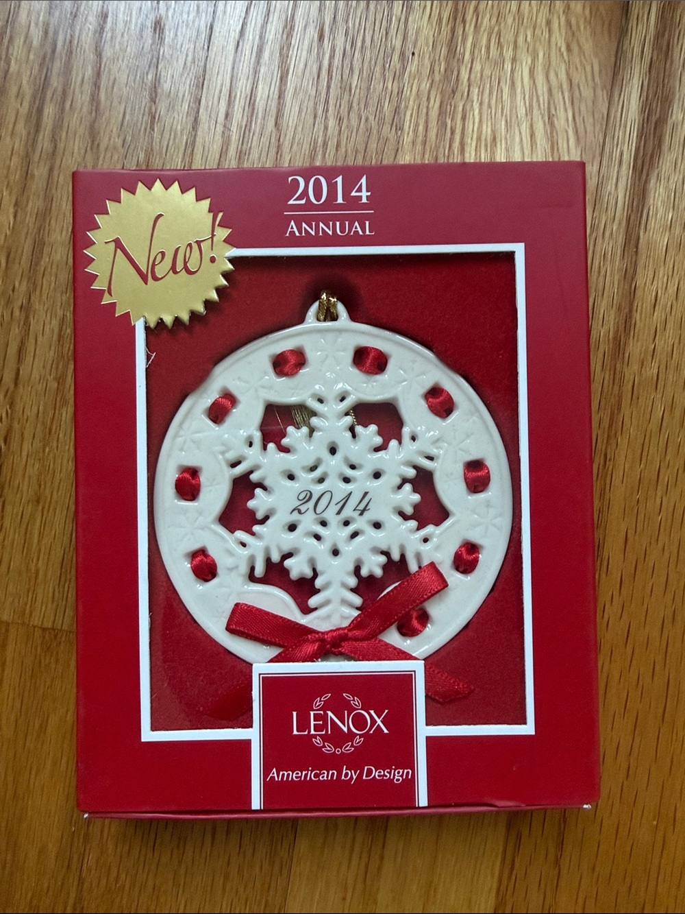 Lenox 2014 Christmas Wrappings Snowflake Ornament new in box